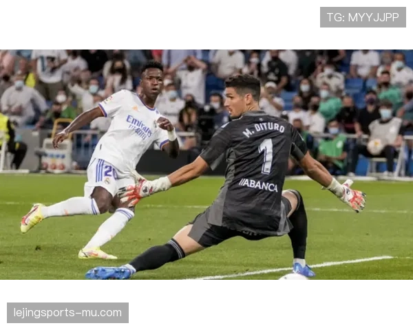 卡马文加：西甲冠军征程中的关键轮换作用解析