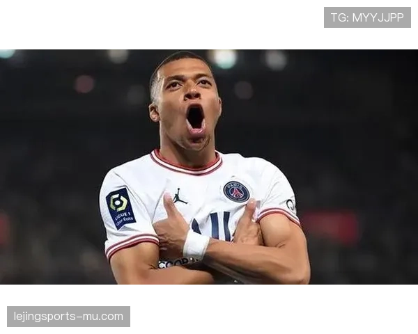 巴黎中场失控致攻防转换混乱，问题已逐步反映在比赛表现中