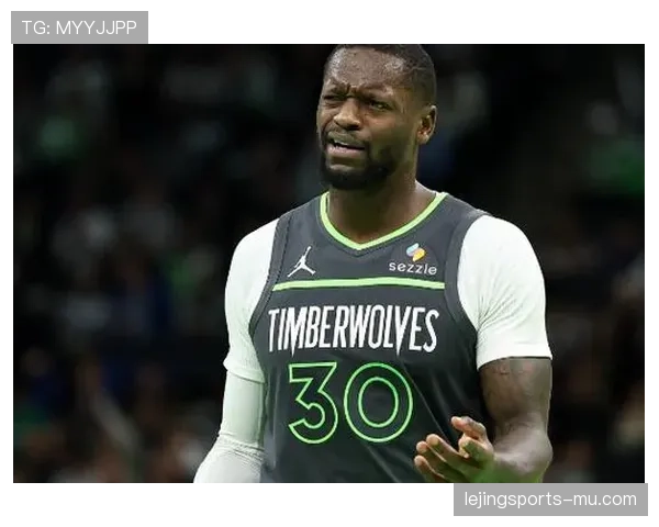 朱利叶斯·兰德尔季后赛篮下强攻效率提升显著拉开对手防线